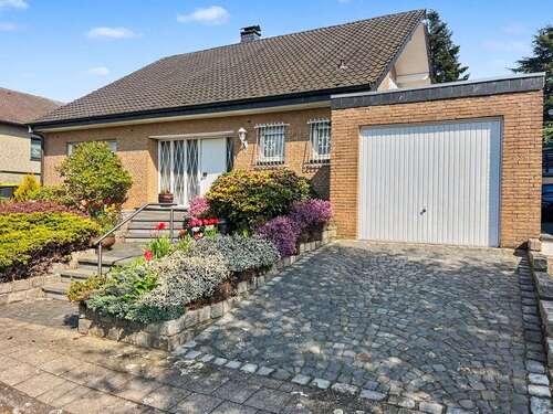 Foto - Haus zum Kaufen in Übach-Palenberg 585.000,00 € 280 m²