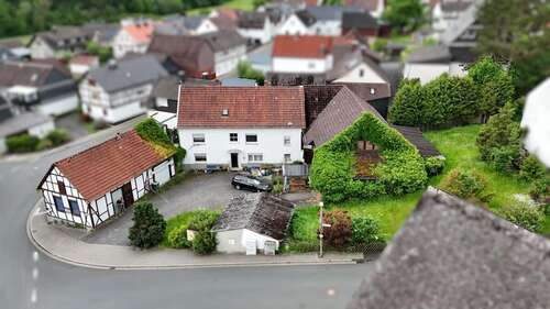 Foto - Haus zum Kaufen in Breidenbach Wiesenbach 229.000,00 € 150 m²