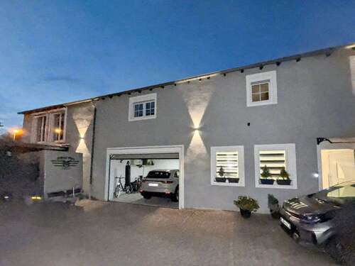 Foto - Haus zum Kaufen in Velbert 379.000,00 € 278.57 m²