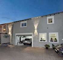 Haus zum Kaufen in Velbert 349.000,00 € 278.57 m² Haus zum Kaufen in Velbert 349.000,00 € 278.57 m²