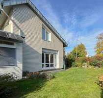 Haus zum Kaufen in Burghausen 780.000,00 € 315.04 m²