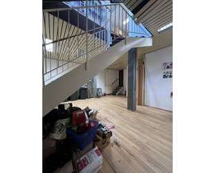 Einzelhandel in Solingen 750,00 € 118 m²