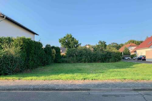 Foto - Grundstück zu verkaufen in Raunheim 450.000,00 € 718.08 m²