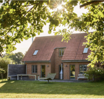 Haus zum Kaufen in Klein Schwansee 850.000,00 € 109.82 m²