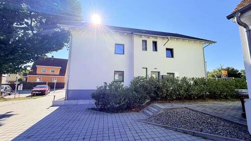 Foto - Wohnung zum Mieten in Plattling 900,00 € 71 m²