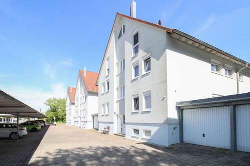 Foto - Wohnung zum Kaufen in Wiedemar 150.000,00 € 94.17 m²