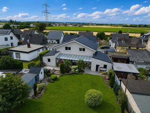 Foto - Haus zum Kaufen in Düren 829.000,00 € 244 m²
