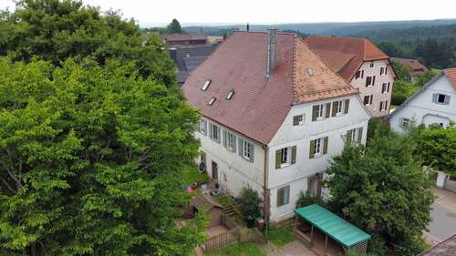 Foto - Haus zum Kaufen in Seewald 275.000,00 € 364.63 m²