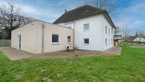 Foto - Haus zum Kaufen in Lippstadt Lohe 349.000,00 € 232 m²