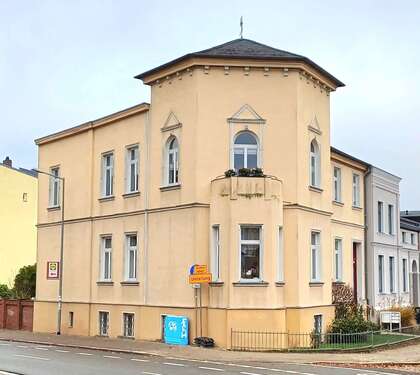 Foto - Haus zum Kaufen in Schwerin 829.000,00 € 375 m²