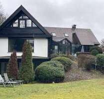 Haus zum Kaufen in Frankfurt am Main, Nieder-Eschbach 1.590.000,00 € 368 m²