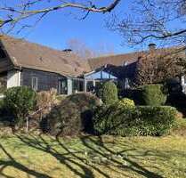 Haus zum Kaufen in Frankfurt am Main, Nieder-Eschbach 1.590.000,00 € 368 m²