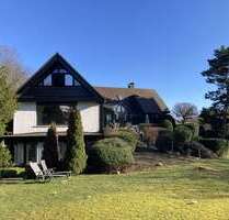 Haus zum Kaufen in Frankfurt am Main, Nieder-Eschbach 1.590.000,00 € 368 m²