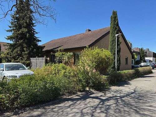 Foto - Haus zum Kaufen in Leonberg 965.000,00 € 145 m²