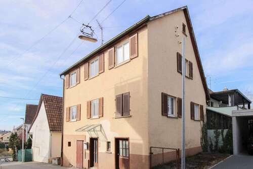 Foto - Haus zum Kaufen in Filderstadt 220.000,00 € 140.9 m²
