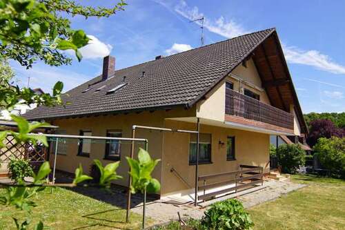 Foto - Haus zum Kaufen in Roßtal 799.000,00 € 254 m²