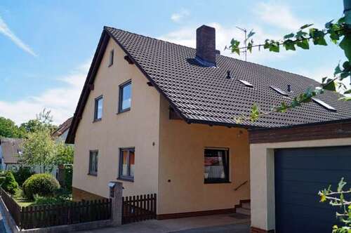 Foto - Haus zum Kaufen in Roßtal 799.000,00 € 254 m²