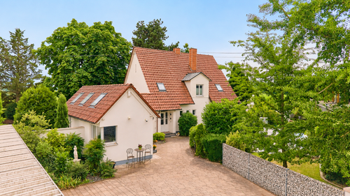 Foto - Haus zum Kaufen in Zeiskam 1.430.000,00 € 285 m²