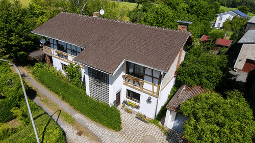 Foto - Haus zum Kaufen in Weidhausen bei Coburg 95.000,00 € 150 m²