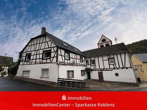 Foto - Haus zum Kaufen in Lehmen 149.000,00 € 227 m²