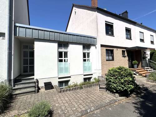 Foto - Haus zum Kaufen in Hofheim am Taunus 637.000,00 € 210 m²