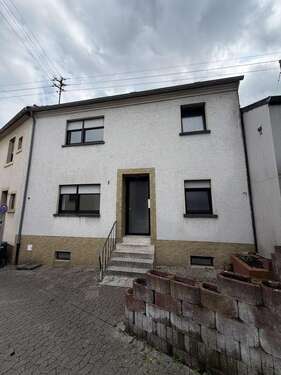 Foto - Haus zum Kaufen in Quierschied 139.000,00 € 184 m²