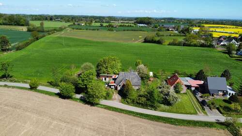 Foto - Haus zum Kaufen in Sterup Brunsbüll 139.000,00 € 150 m²