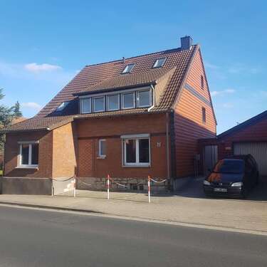 Foto - Haus zum Mieten in Giesen 1.320,00 € 166 m²