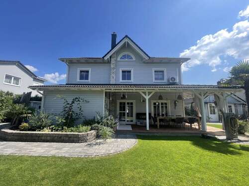 Foto - Haus zum Kaufen in Bruchköbel 1.090.000,00 € 200 m²