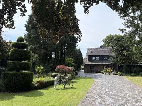 Foto - Haus zum Kaufen in Moers 495.000,00 € 223 m²