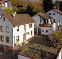 Haus zum Kaufen in LahrSchwarzwald 495.000,00 € 424 m² - Lahr/Schwarzwald