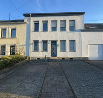Haus zum Kaufen in Schwalbach 195.000,00 € 125 m²