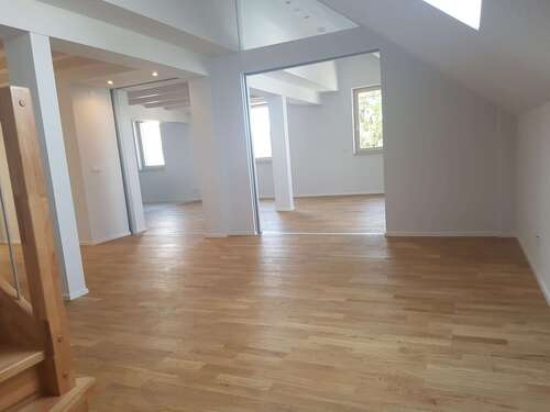 Foto - Wohnung zum Mieten in Wolfertschwenden-Niederdorf 1.190,00 € 130 m²