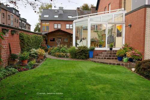 Foto - Haus zum Kaufen in Oberhausen 599.000,00 € 265 m²