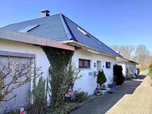 Foto - Haus zum Kaufen in Cuxhaven 295.000,00 € 202 m²