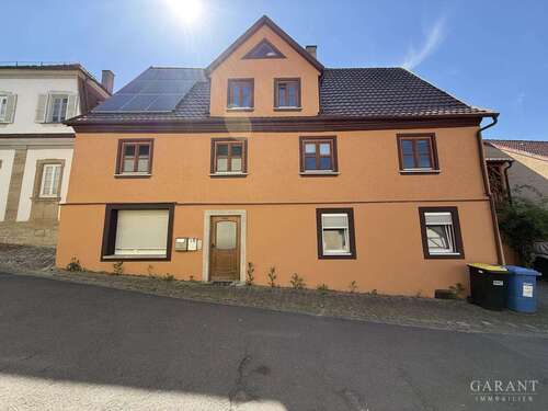 Foto - Haus zum Kaufen in Weikersheim 110.000,00 € 190 m²