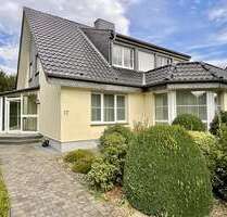 Haus zum Mieten in Rheinberg 2.000,00 € 205 m²