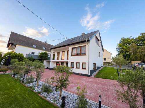 Foto - Haus zum Kaufen in Wirges 476.000,00 € 210 m²