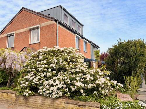 Foto - Haus zum Kaufen in Leverkusen 989.000,00 € 280 m²