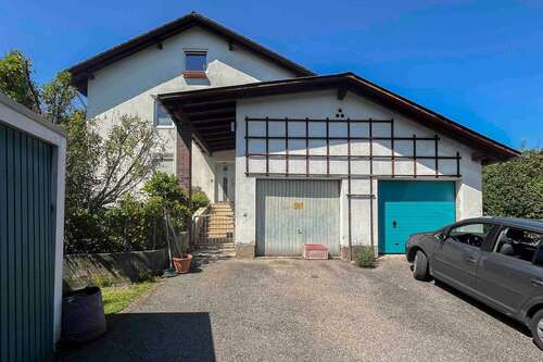 Foto - Haus zum Kaufen in Rosenheim 989.000,00 € 260.04 m²