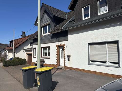 Foto - Haus zum Kaufen in Kirchhunden 79.000,00 € 80 m²
