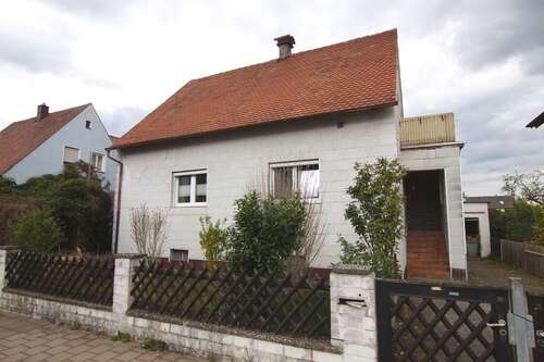 Foto - Haus zum Kaufen in Neumarkt in der Oberpfalz 330.000,00 € 139 m²