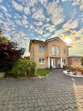 Foto - Haus zum Kaufen in Buchholz 990.000,00 € 190 m²