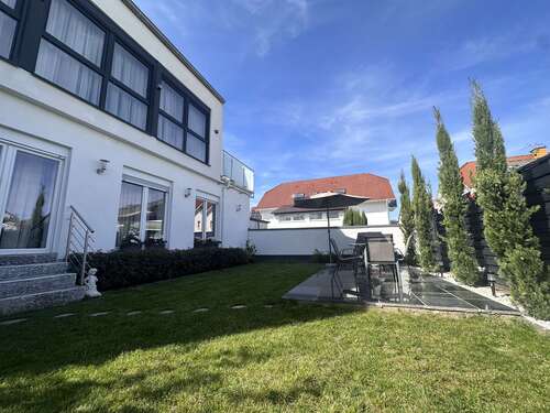 Foto - Haus zum Kaufen in Lorsch 779.000,00 € 276 m²