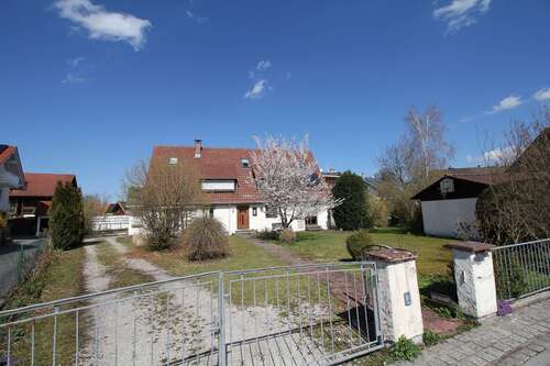 Foto - Haus zum Kaufen in Geretsried 995.000,00 € 263.24 m²