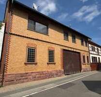 Haus zum Kaufen in Schaafheim 350.000,00 € 304.18 m²