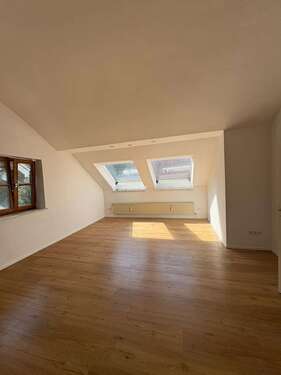 Foto - Wohnung zum Mieten in Landshut 1.100,00 € 88 m²