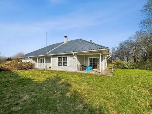 Foto - Haus zum Kaufen in Friedeburg 279.000,00 € 150 m²