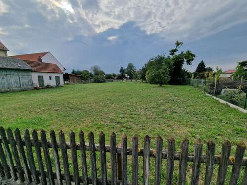 Foto - Grundstück zu verkaufen in Karlskron 484.000,00 € 880 m²