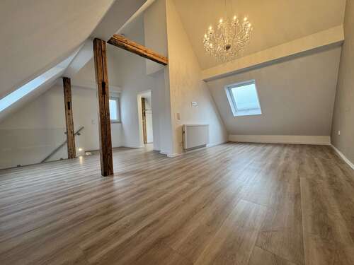 Foto - Haus zum Kaufen in Sachsenheim 370.000,00 € 102 m²